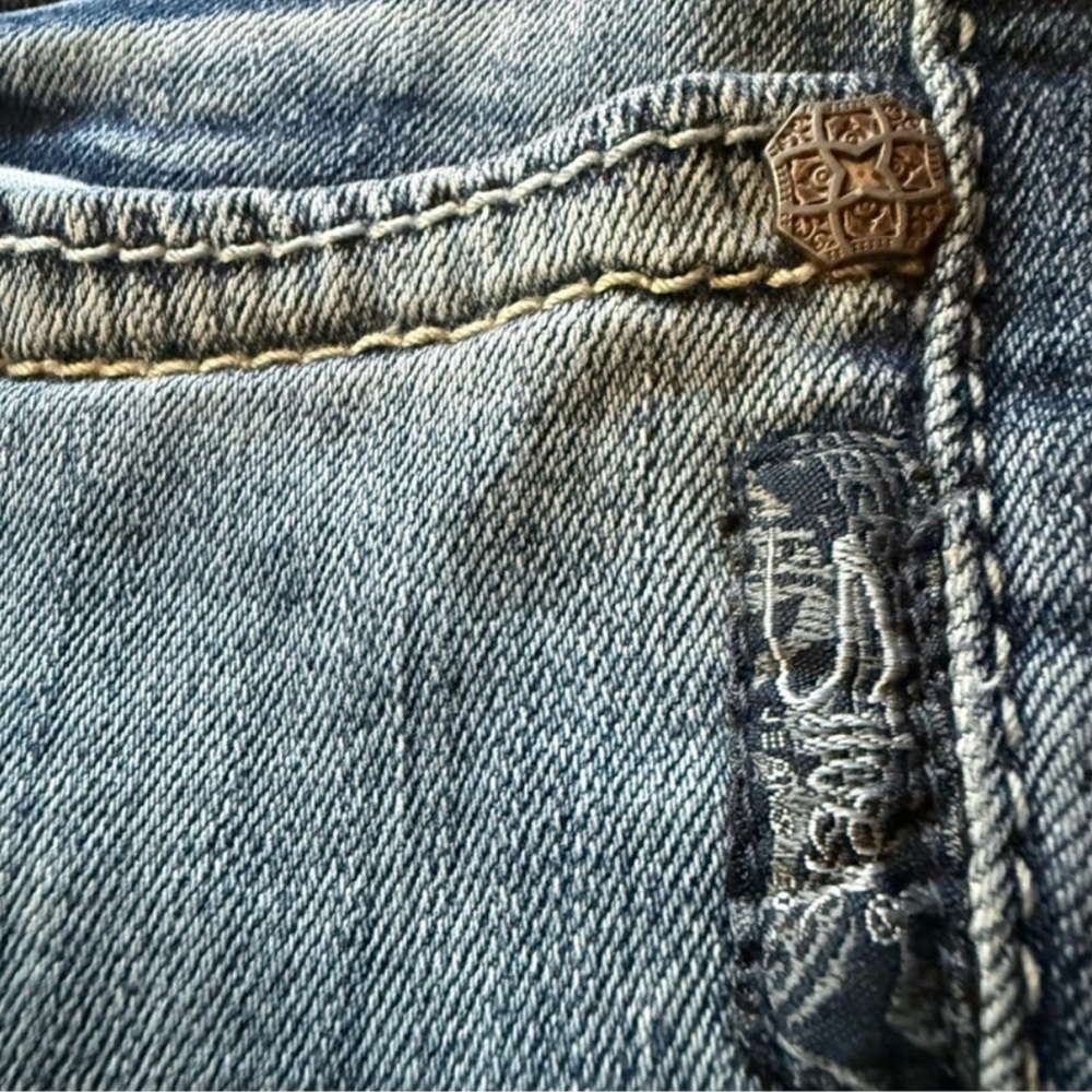 SILVER JEANS 🖤 Suki Mid Capri Jeans ✨ Size 31 Mid Rise Straight Leg - Picture 4 of 12